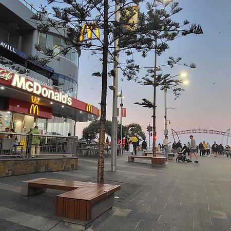 Beachside Apartment In The Heart Of Surfers Paradise - Free Parking Gold Coast Exteriér fotografie